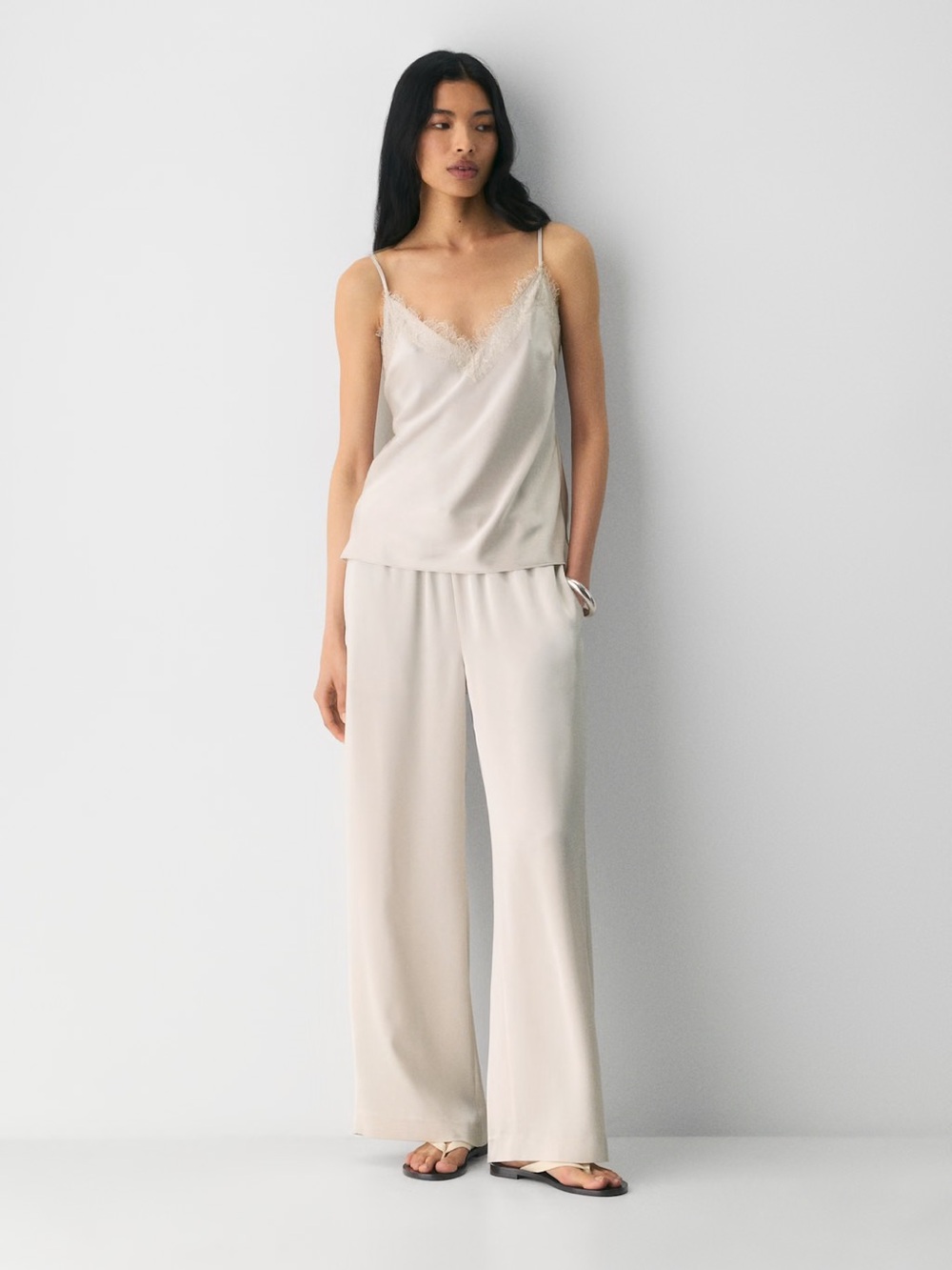 NWT Aritzia The Lodge Pant™ Satin - Metropolis Taupe - Size Large